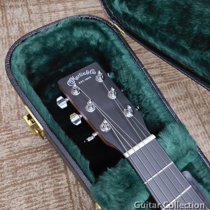 Martin 12C0094 Hardshell Case / Hardcase (Designed to Fit Dreadnought Junior / DJR Acoustic Guitars)